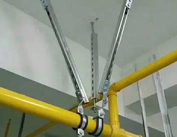 闸阀支撑架的质量要求。价格决定了岚山抗震支撑框架的质量。